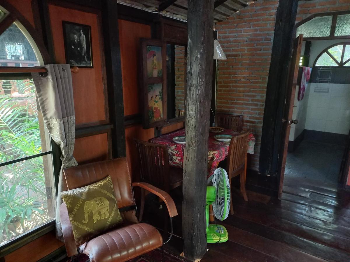 Hotel Teak House Chiang Mai Exterior foto