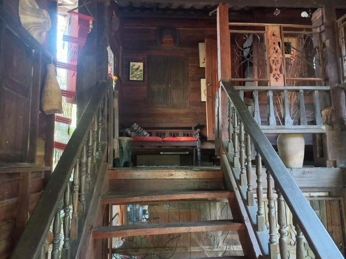 Hotel Teak House Chiang Mai Exterior foto